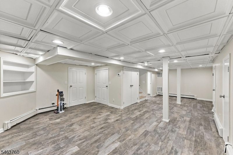 224 N Chestnut St Property Photo 45