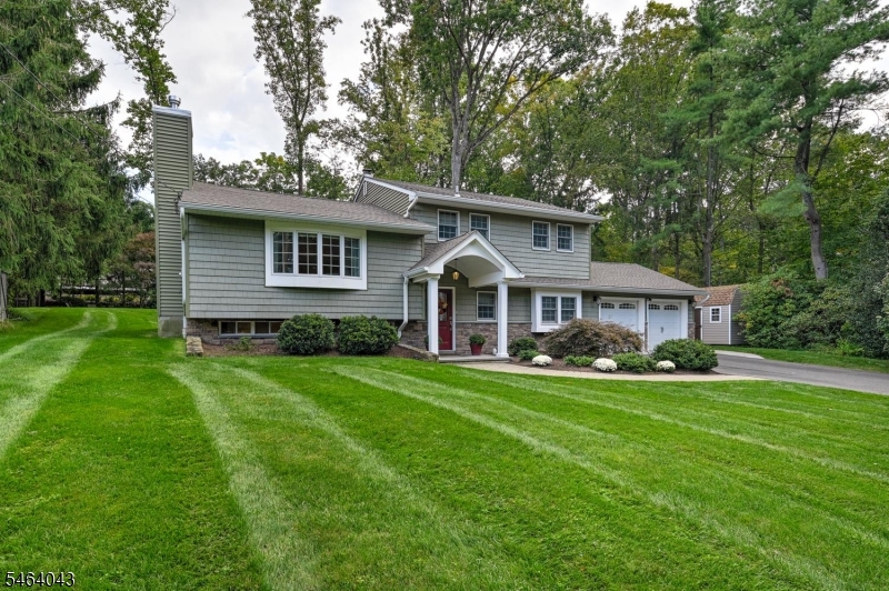 44 Northview Dr Property Photo 3