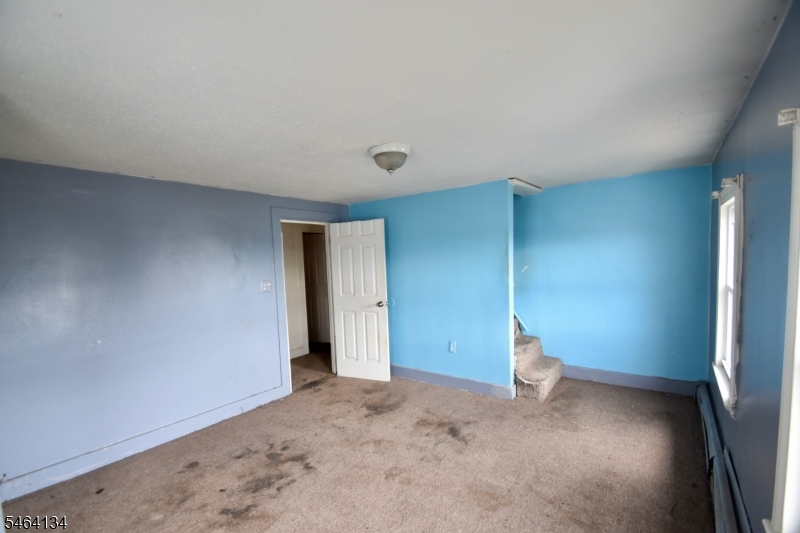 218 Liberty St Property Photo 4
