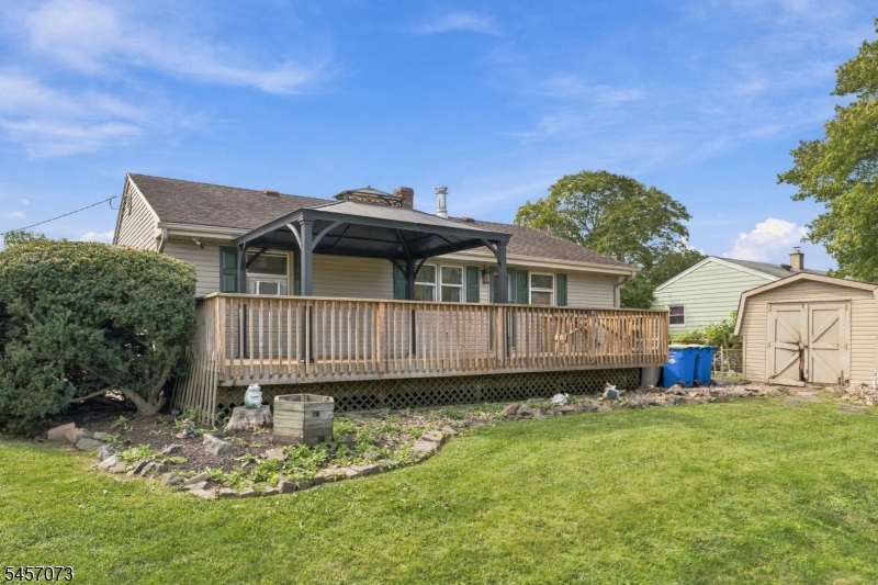 514 Harrison Ave Property Photo 4