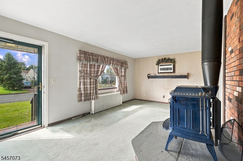 514 Harrison Ave Property Photo 6