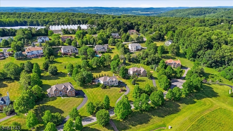 29 Old Schoolhouse Rd Property Photo 37
