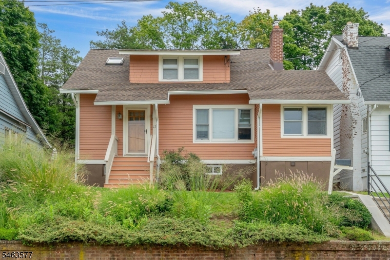 17 Floyd Rd Property Photo 1