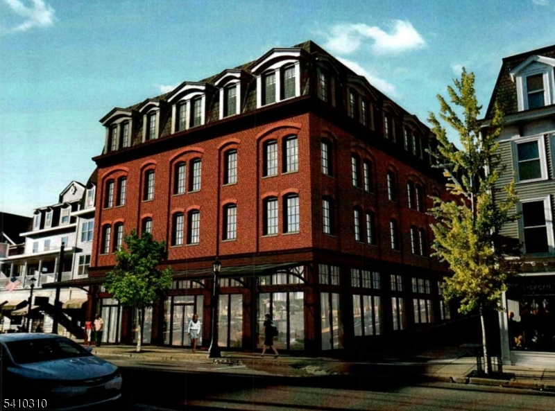 132 Spring St Property Photo 1