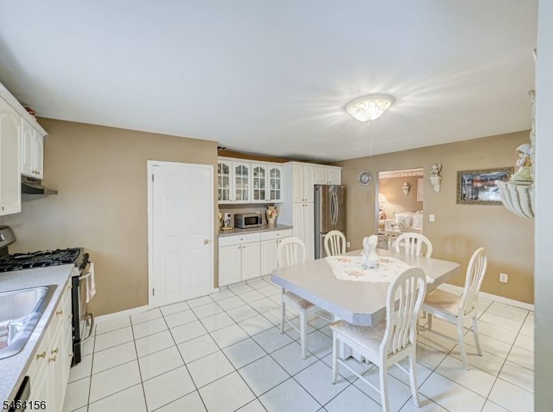 34 N Richards Ave Property Photo 8