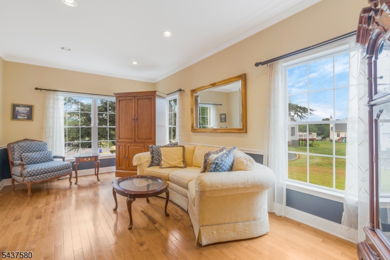 6 Varnon Ct Property Photo 6