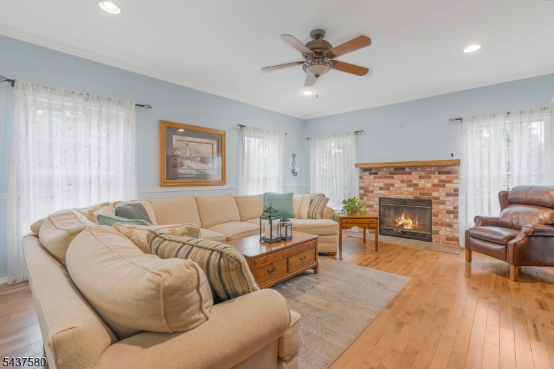 6 Varnon Ct Property Photo 13