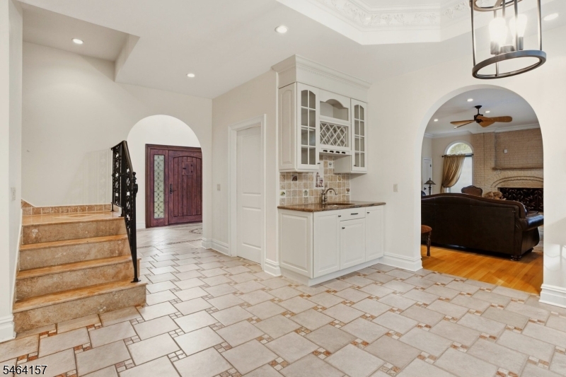 1 Dimmig Ct Property Photo 4