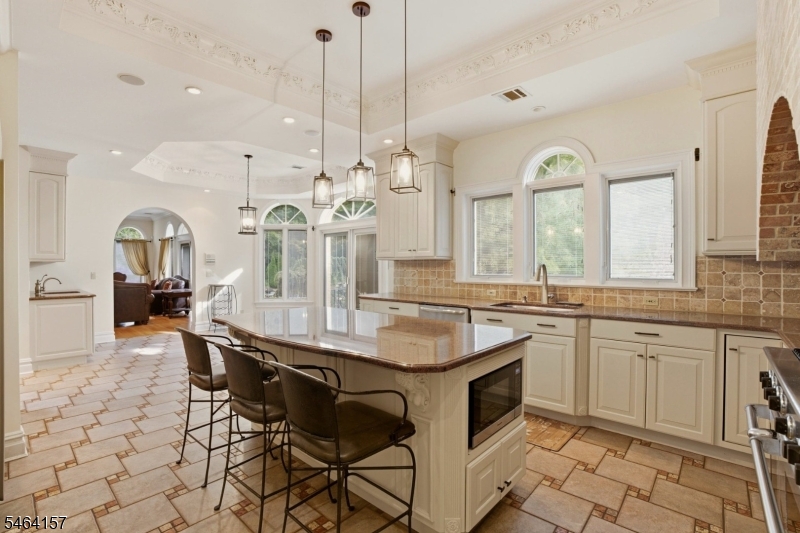 1 Dimmig Ct Property Photo 8