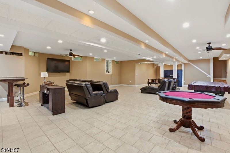 1 Dimmig Ct Property Photo 14
