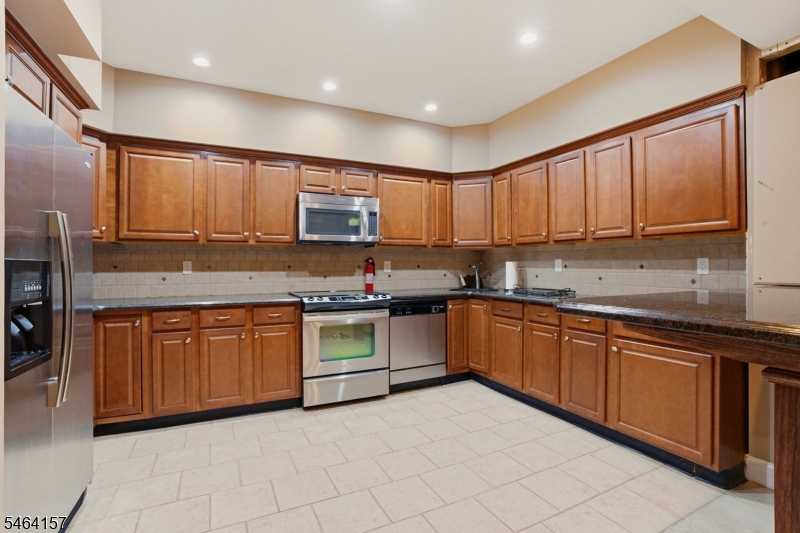 1 Dimmig Ct Property Photo 15