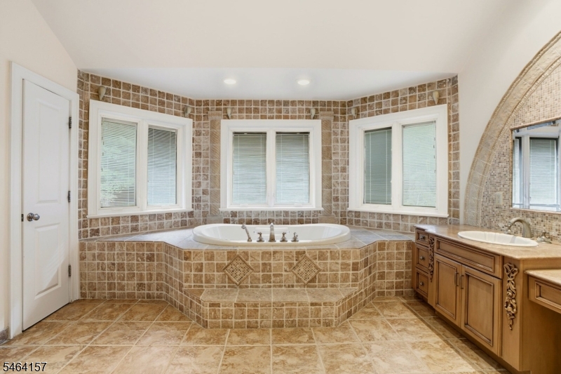 1 Dimmig Ct Property Photo 26