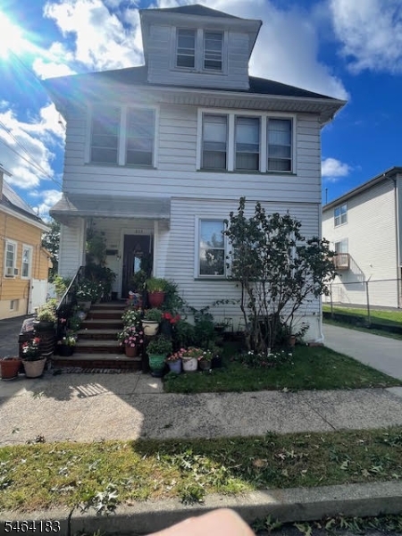 171 Arlington Ave Property Photo 1