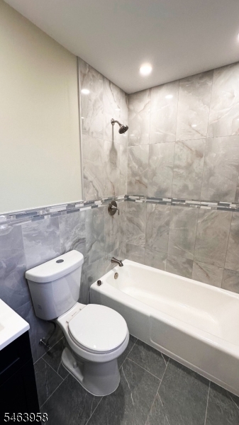 12 Sipp Ave Property Photo 6