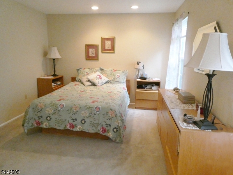92 Stonehedge Court Property Photo 12