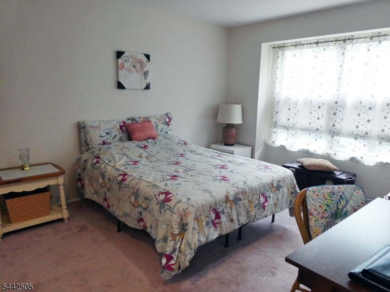92 Stonehedge Court Property Photo 15