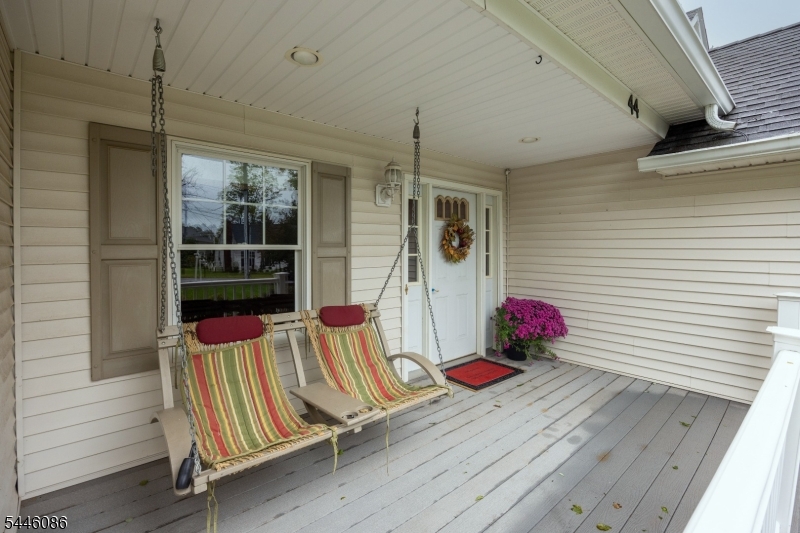 44 Hughes Ln Property Photo 2