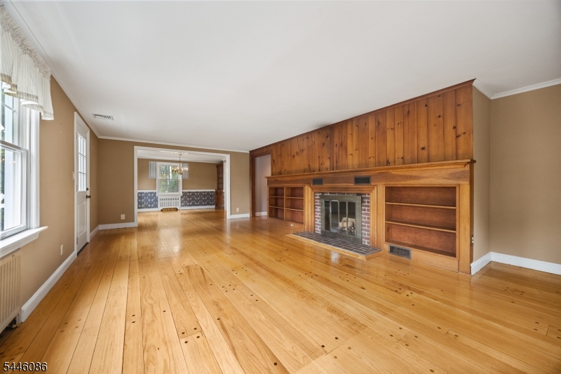 44 Hughes Ln Property Photo 11