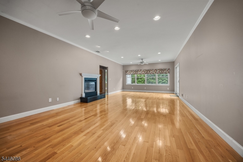 44 Hughes Ln Property Photo 13