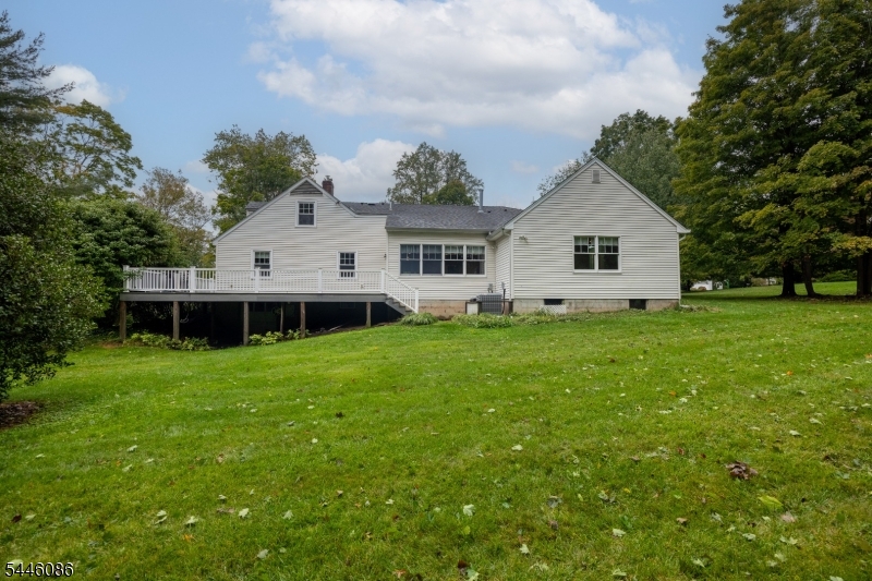 44 Hughes Ln Property Photo 29
