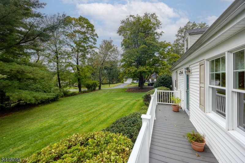 44 Hughes Ln Property Photo 30