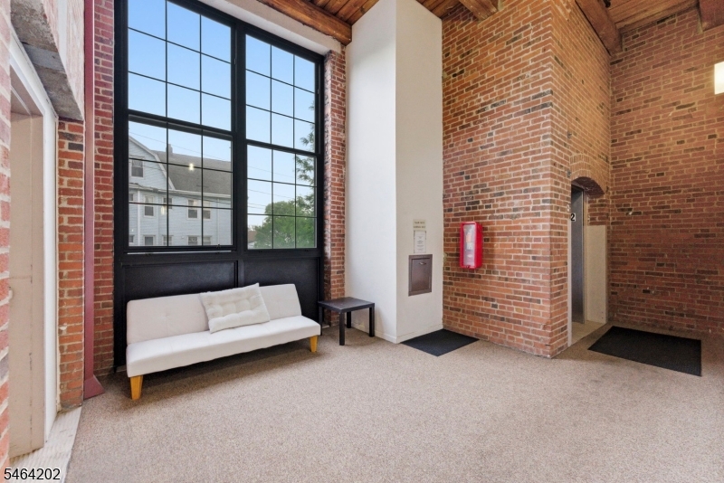 366 Trenton Ave 2e Property Photo 3