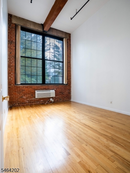 366 Trenton Ave 2e Property Photo 7