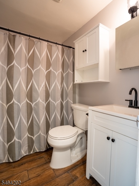 366 Trenton Ave 2e Property Photo 12