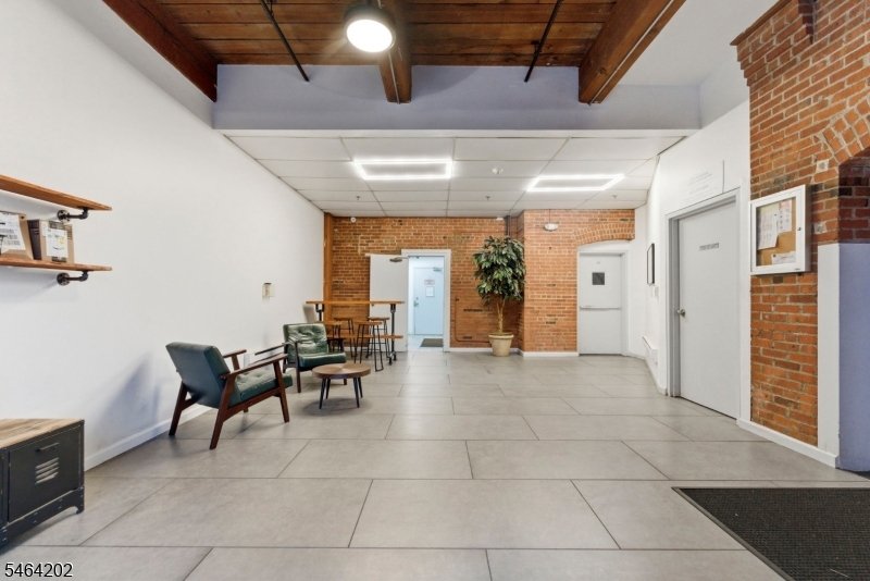 366 Trenton Ave 2e Property Photo 14