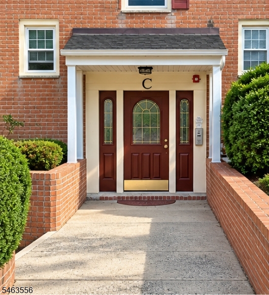 605 Grove St 13 Property Photo 1