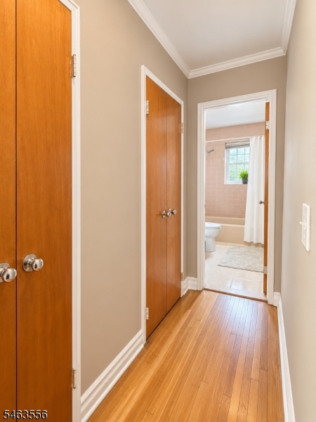 605 Grove St 13 Property Photo 6