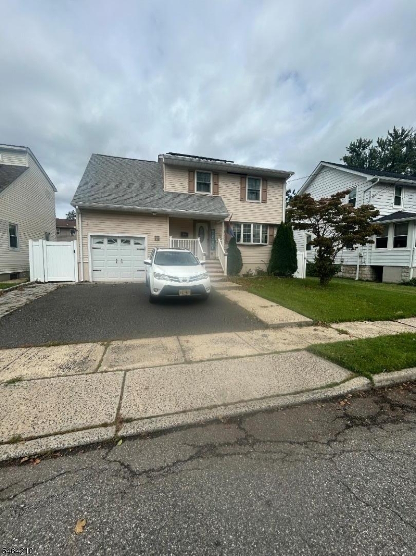 273 Orchard St Property Photo 1