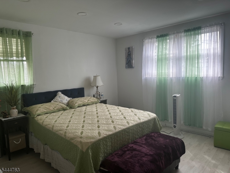 35 Montclair Ave Property Photo 5