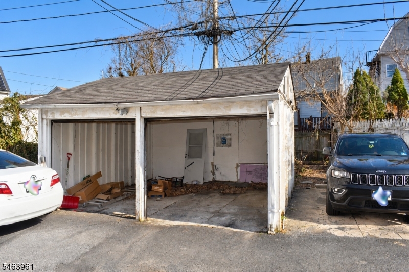 224 Ward Pl 2 Property Photo 15