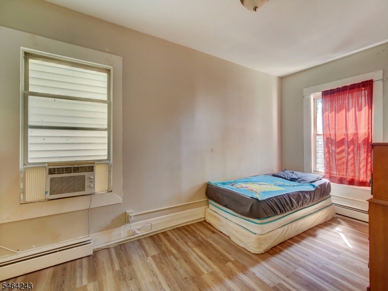 39 Hillman St Property Photo 6