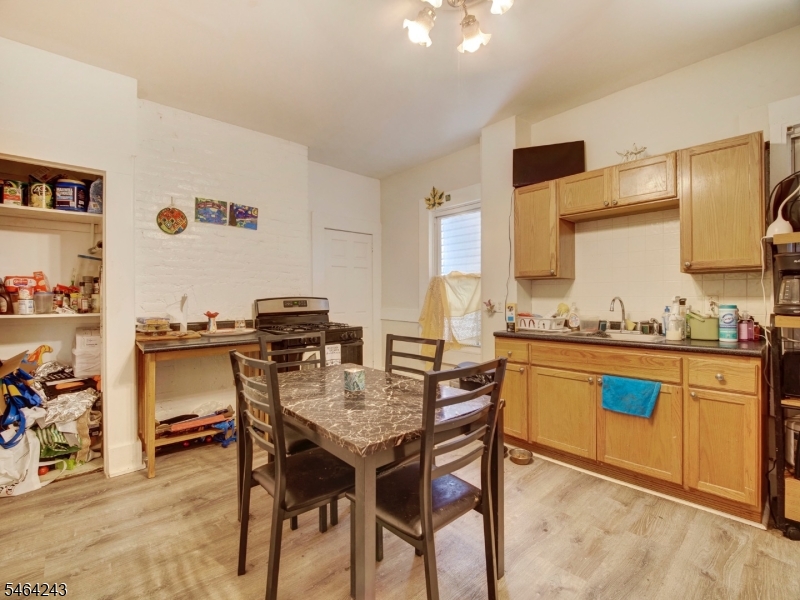 39 Hillman St Property Photo 14