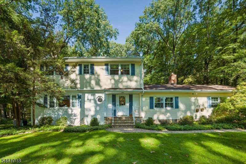 21 Long Ridge Rd Property Photo 1