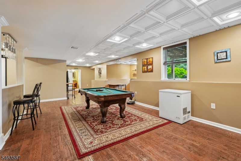 9 Inwood Ter Property Photo 33