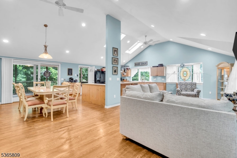 9 Mueller Lane Property Photo 2