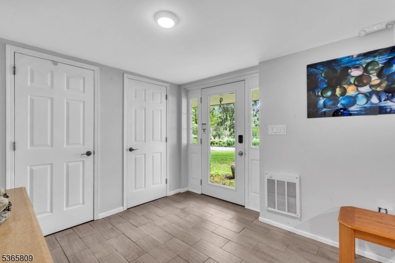 9 Mueller Lane Property Photo 8