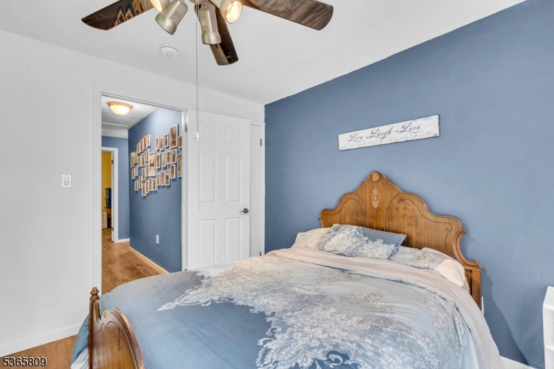 9 Mueller Lane Property Photo 25