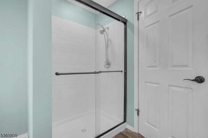 9 Mueller Lane Property Photo 29