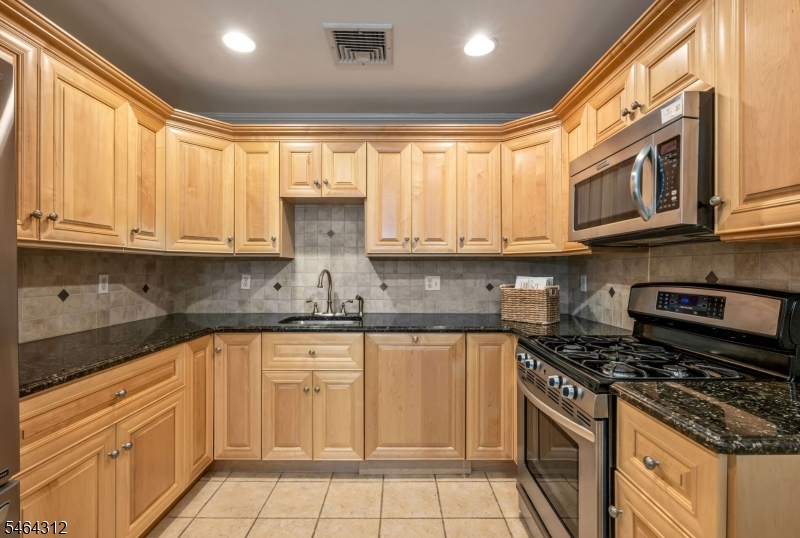 15 Bentley Dr Property Photo 10