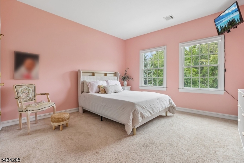 5 Chesterfield Dr Property Photo 25