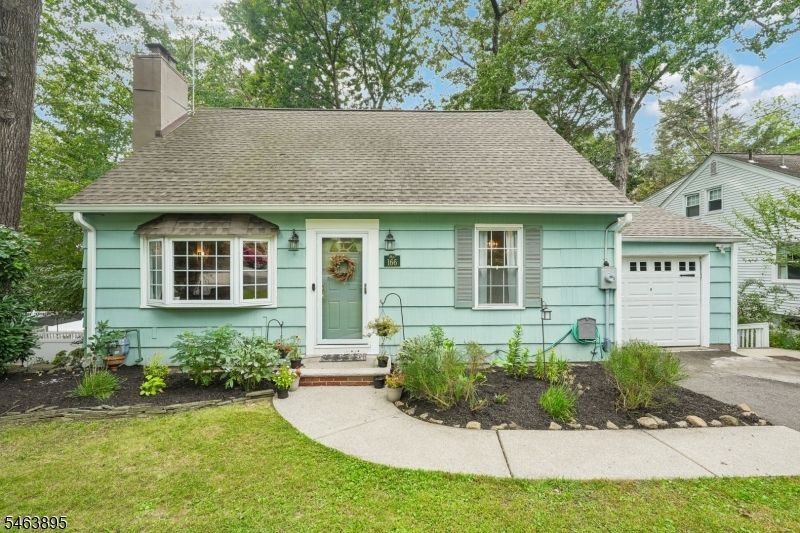 166 Beech Ter Property Photo 1