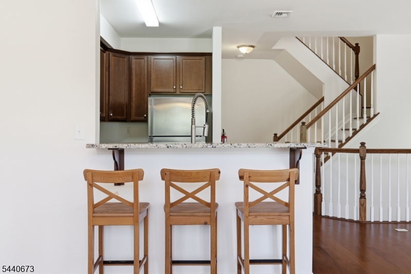 404 Waterview Ct 404 Property Photo 5