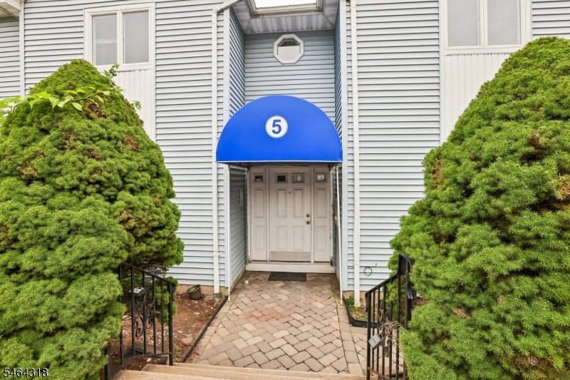 5 Jefferson St Property Photo 3