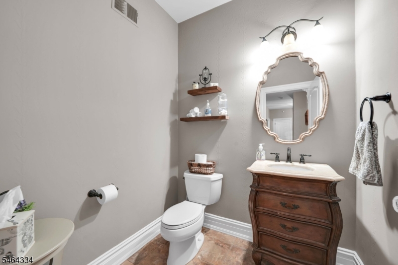 21 Reagan Way Property Photo 18