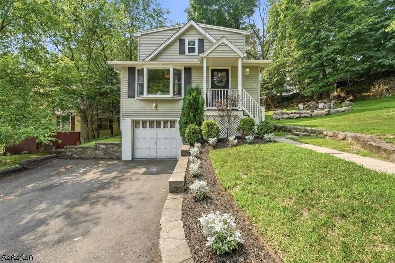 21 Nassau St Property Photo 1