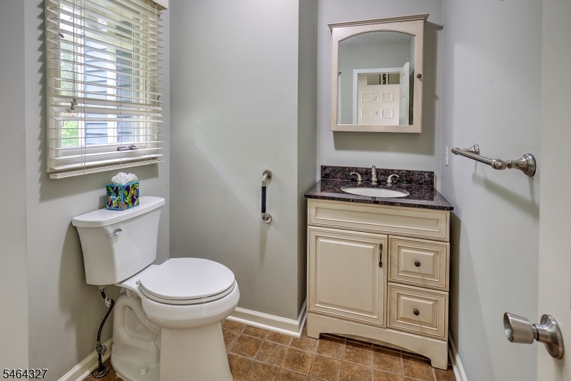 27 Village Dr Property Photo 13